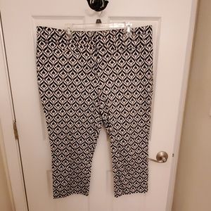 Stretch dress capri pant